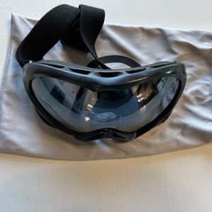 Youth snowboard goggles